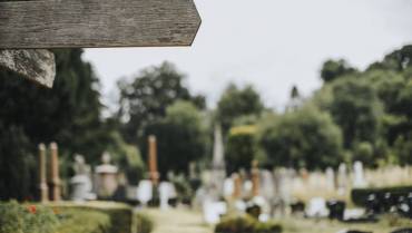 How to Plan for Family Plots or </br>Companion Gravestones